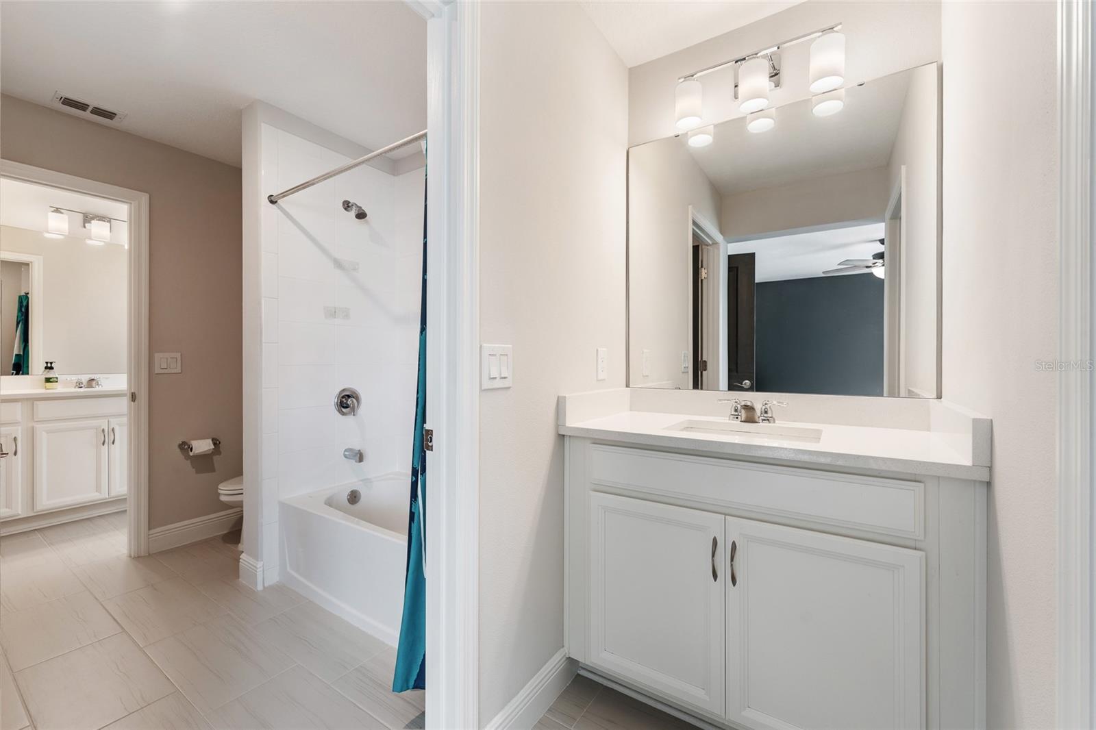 OAKLAND TRAILS - Residential