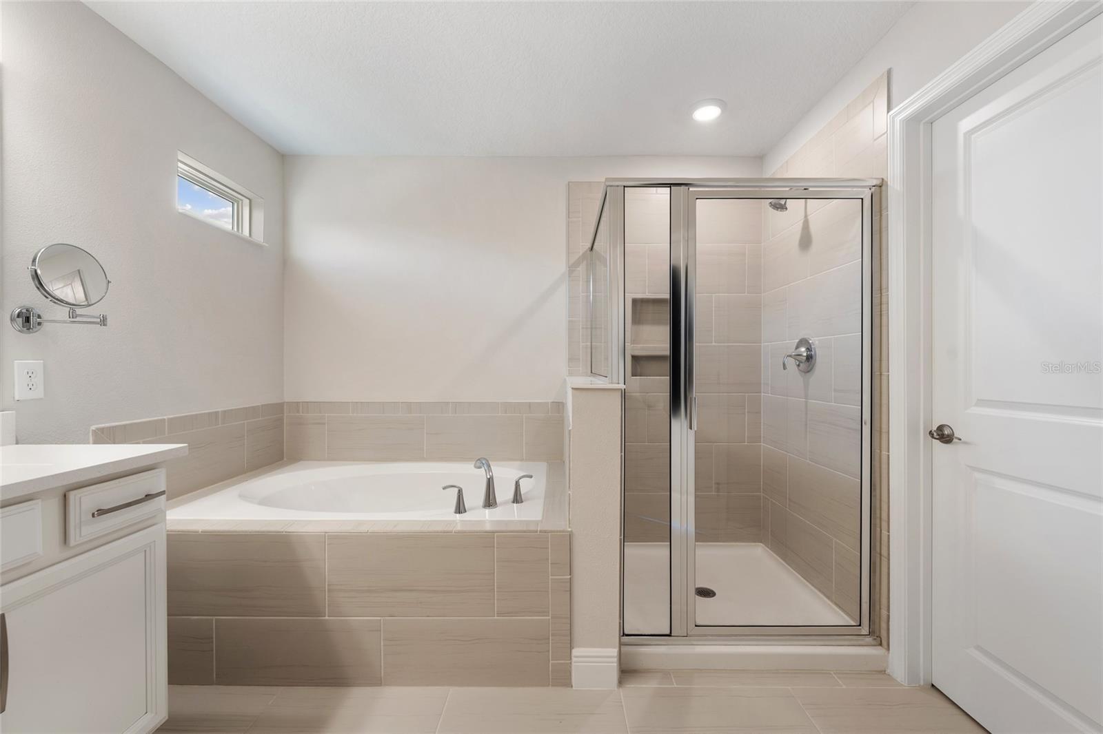 OAKLAND TRAILS - Residential