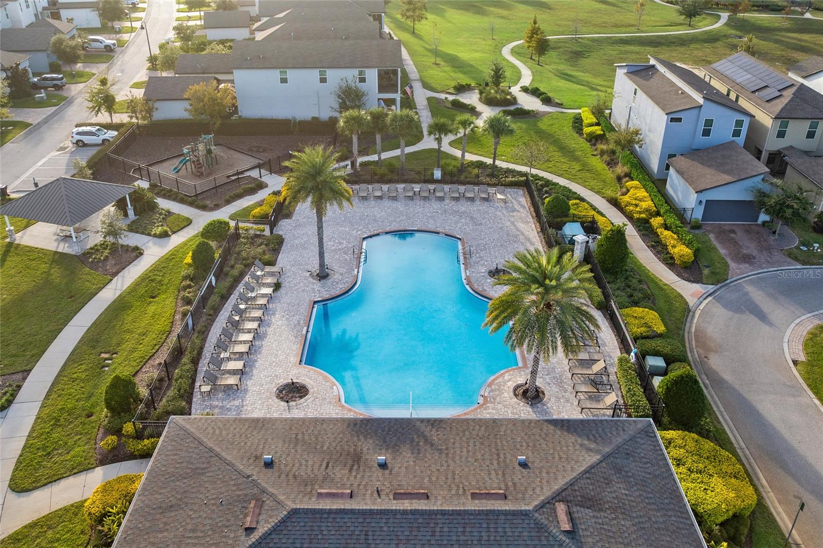 OAKLAND TRAILS - Residential