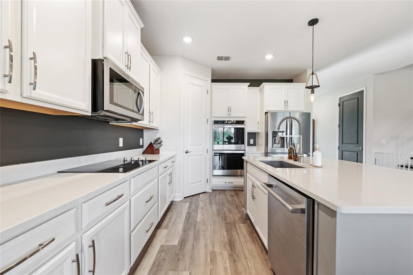 OAKLAND TRAILS - Residential