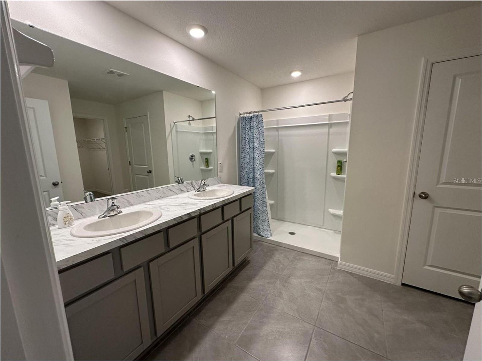 MARION OAKS UN 4 - Residential Lease