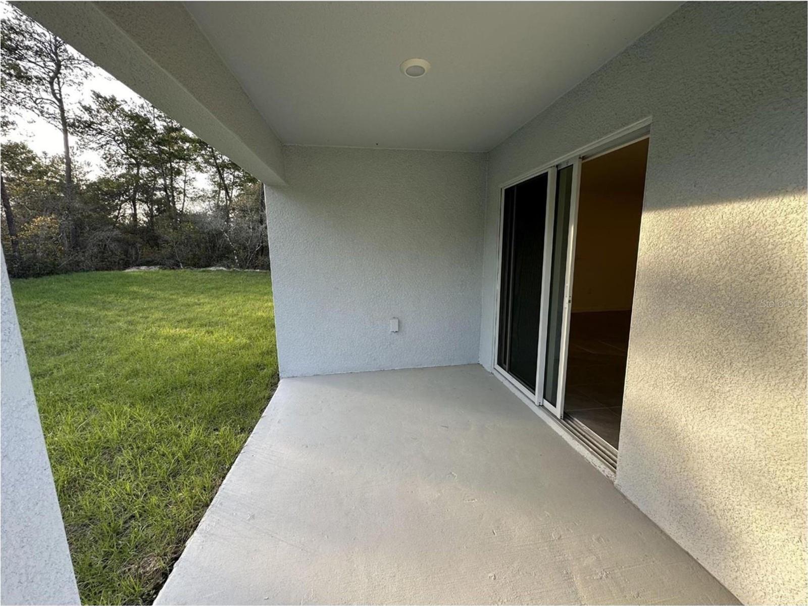 MARION OAKS UN 4 - Residential Lease