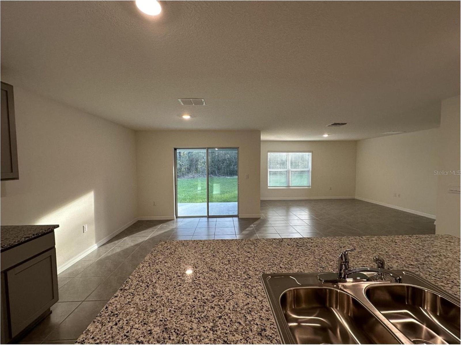 MARION OAKS UN 4 - Residential Lease