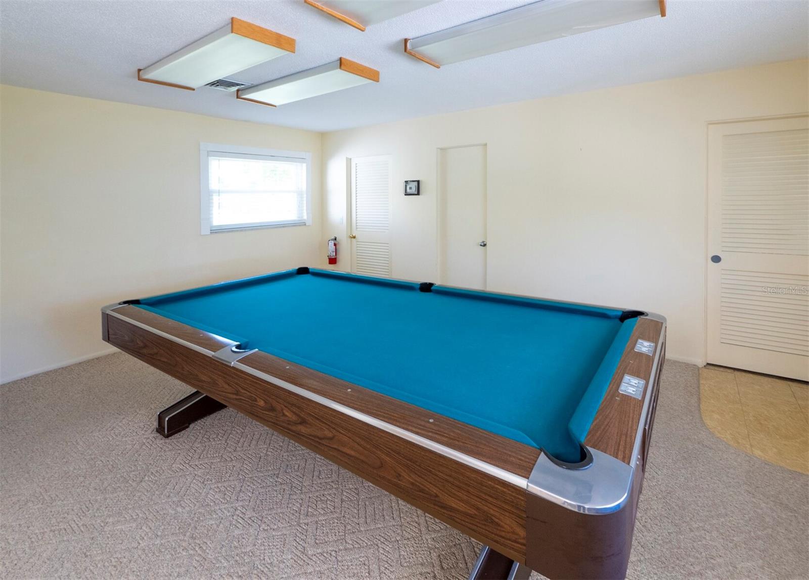 LONGBOAT ARMS - Residential