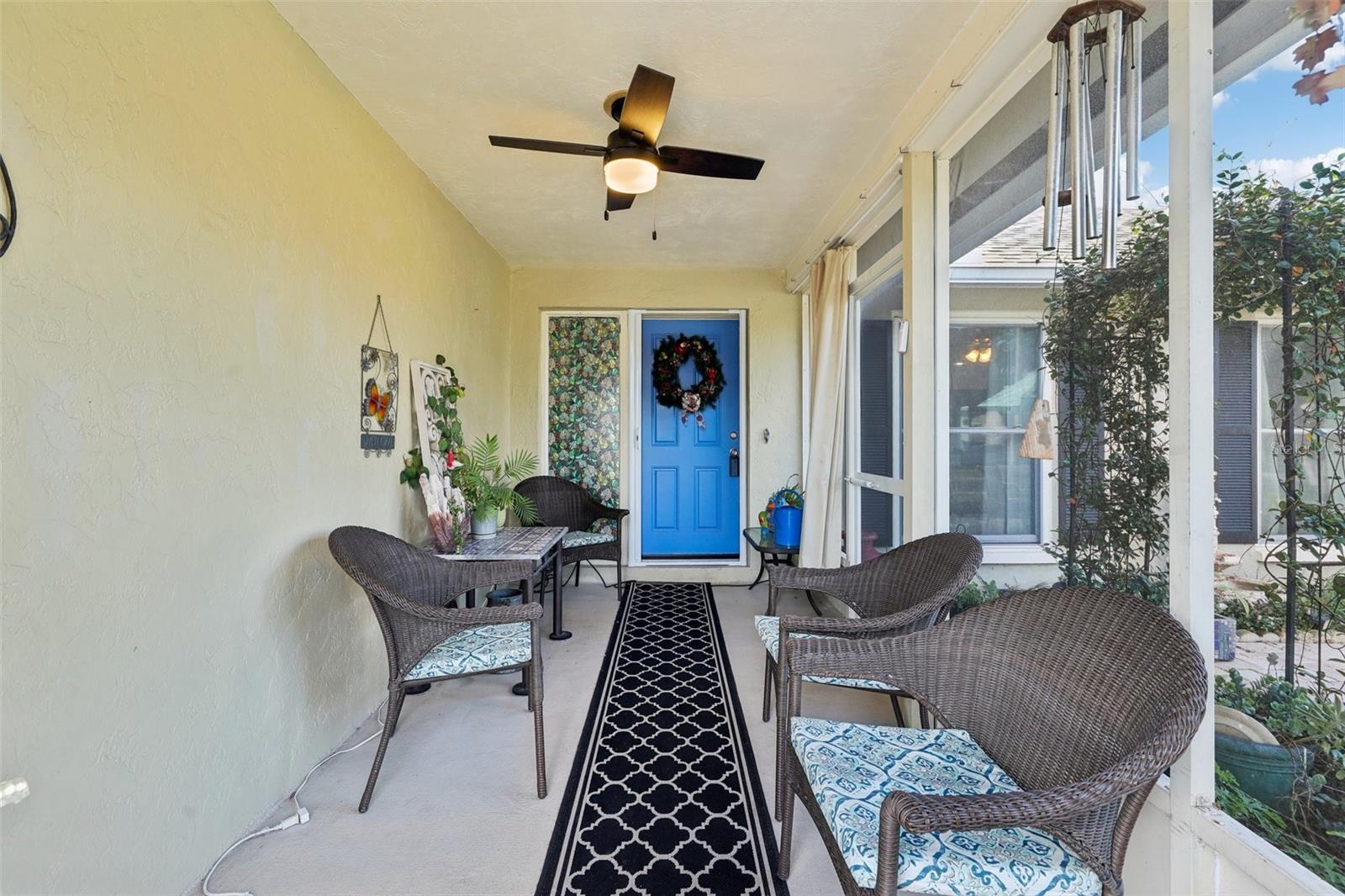 LAKES UNIT I THE - Residential