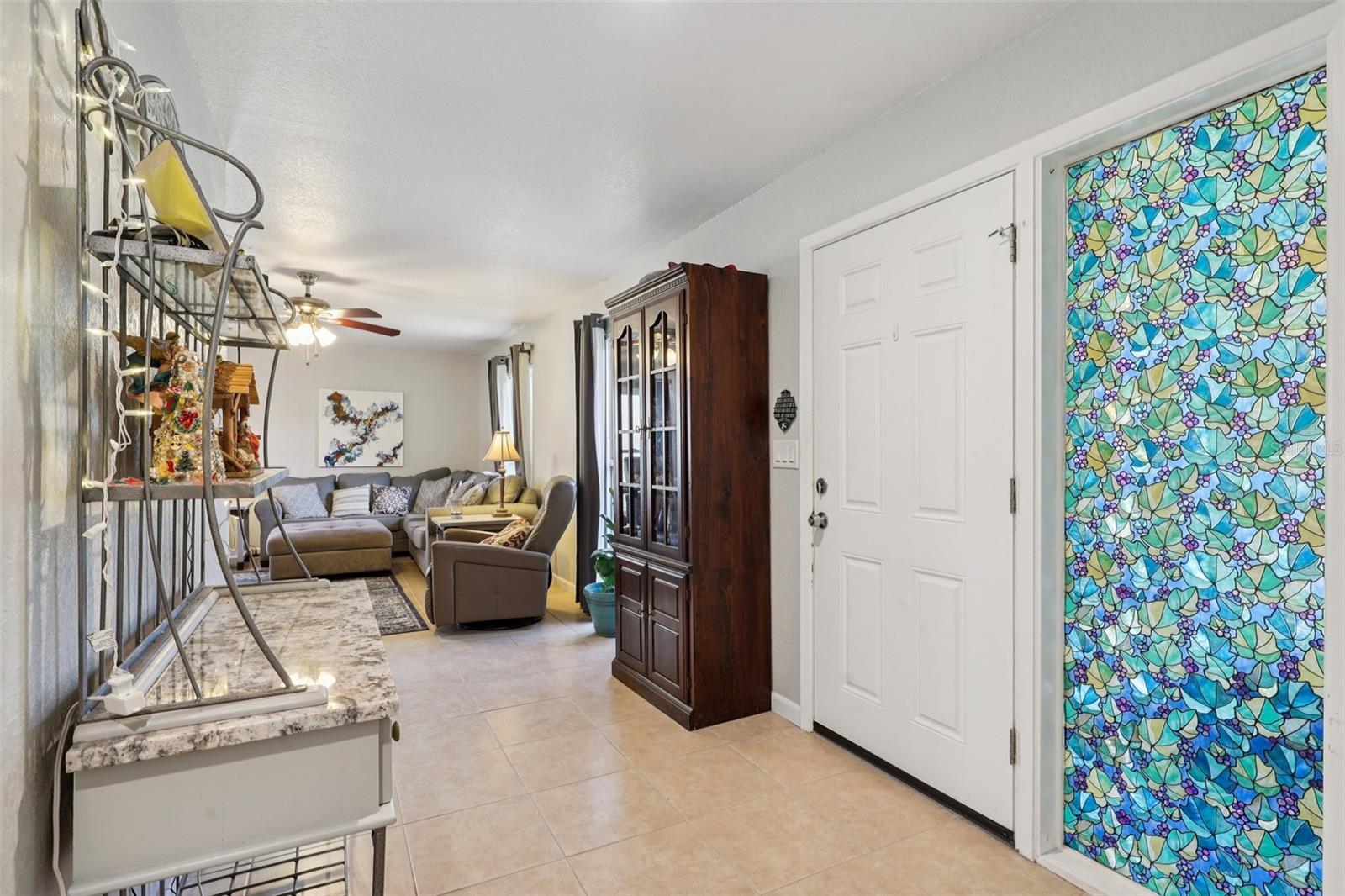 LAKES UNIT I THE - Residential