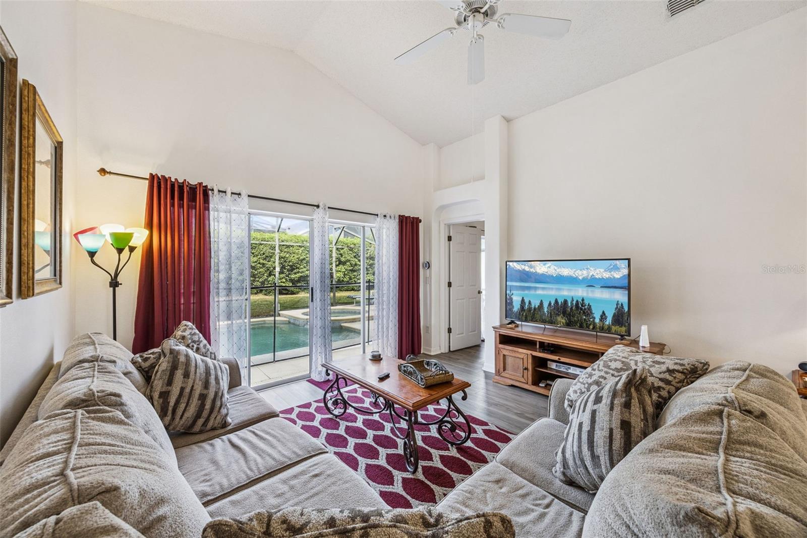 GLENBROOK SUB - Residential