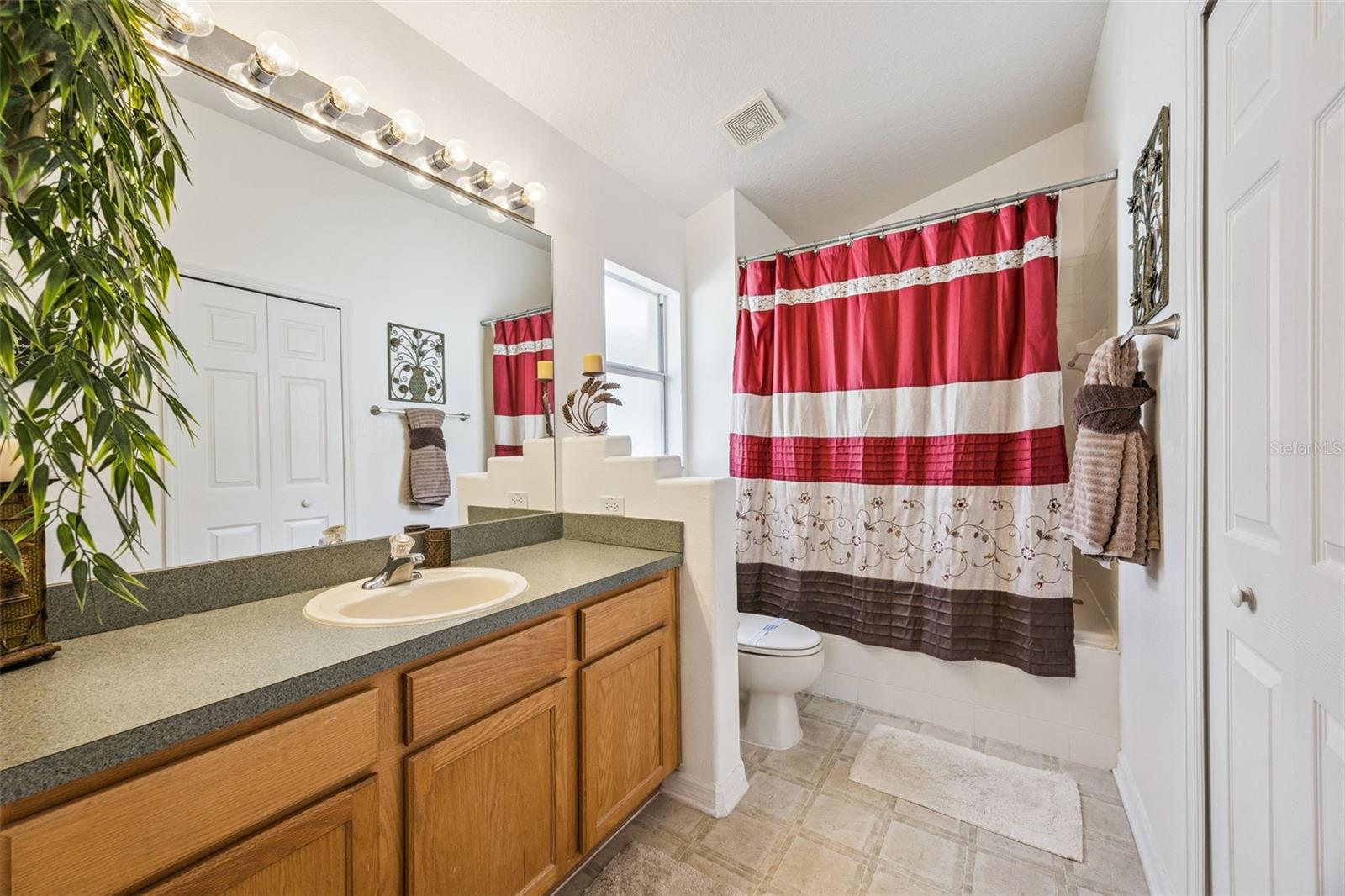 GLENBROOK SUB - Residential