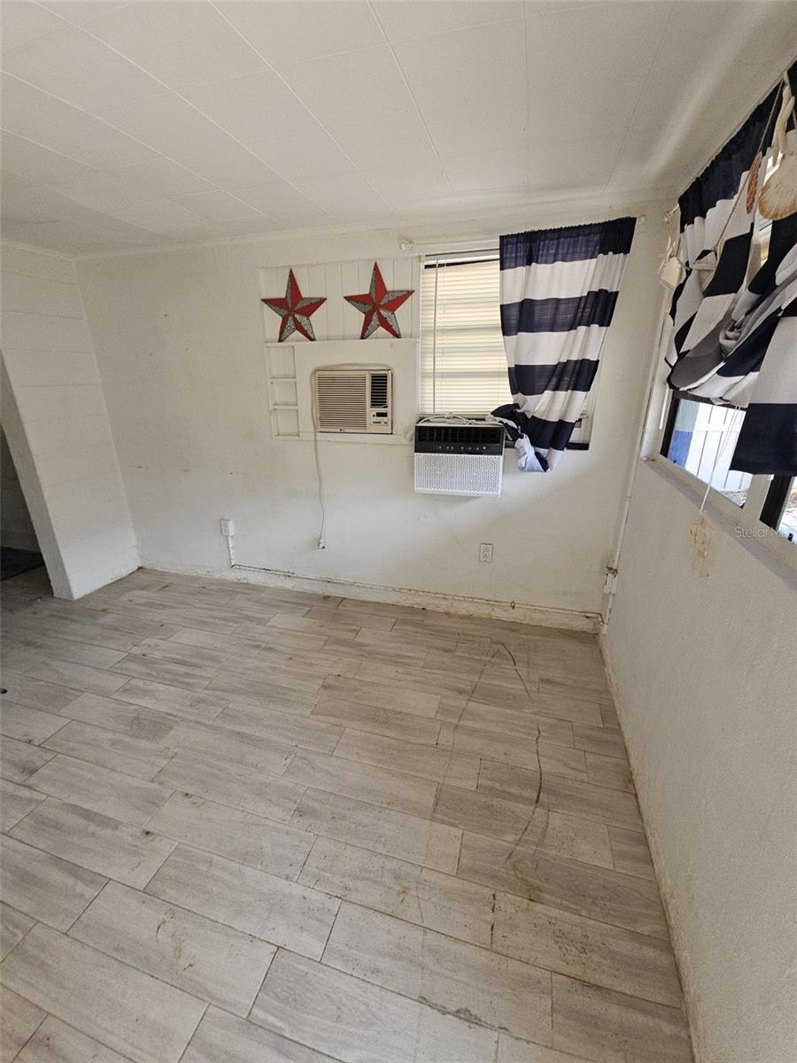 NEW HAVEN BEACH - Residential Income