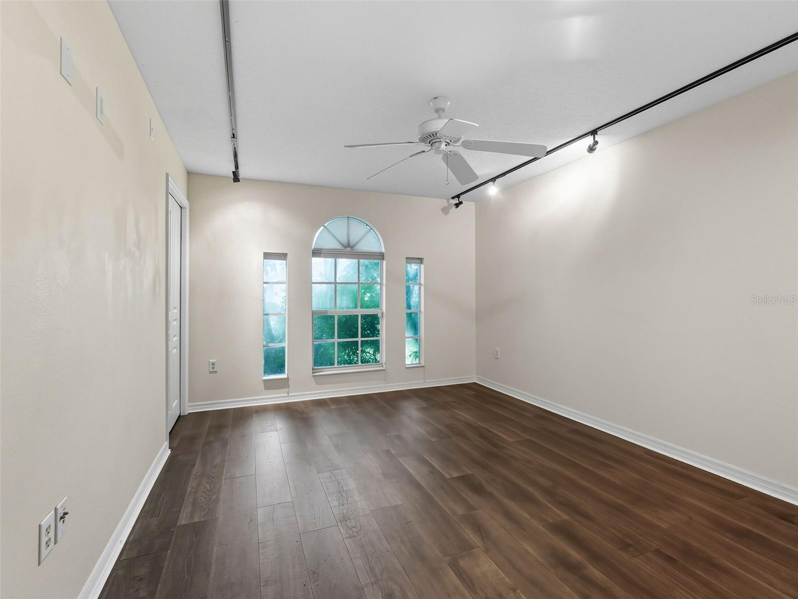 BAY LAKE ESTATES PH I - Residential