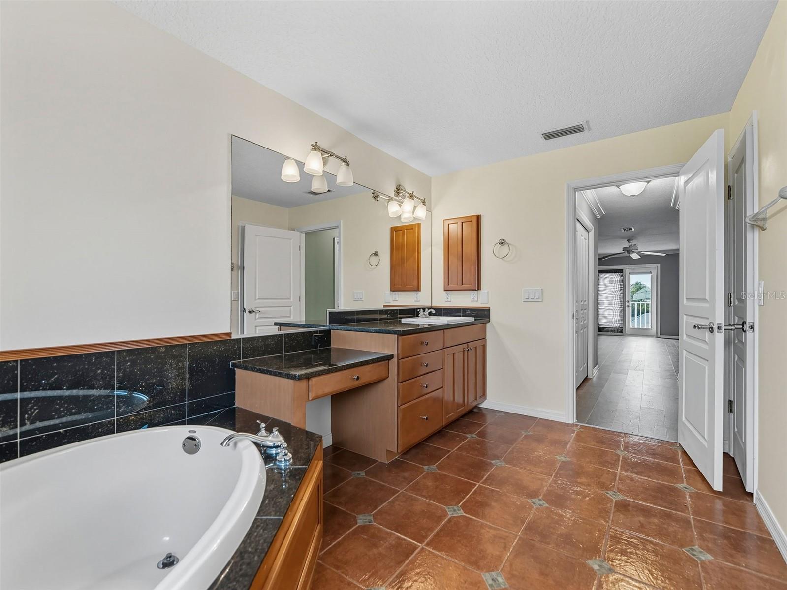 BAY LAKE ESTATES PH I - Residential