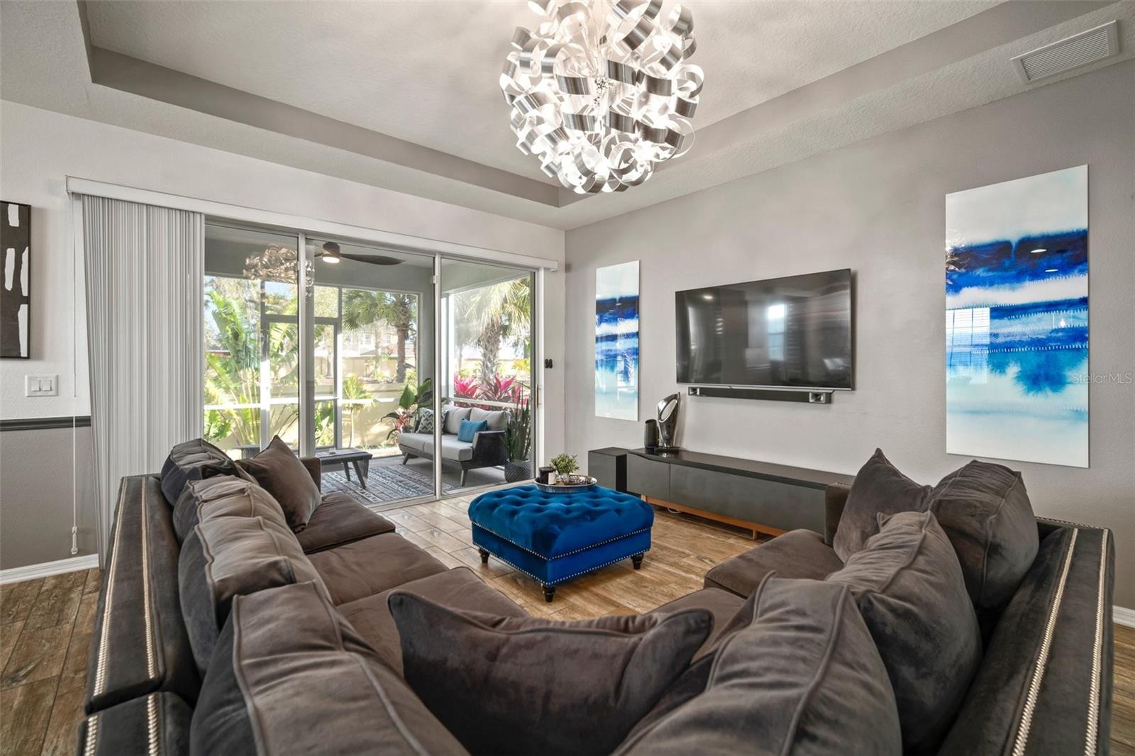 MIRABAY PRCL 22 - Residential