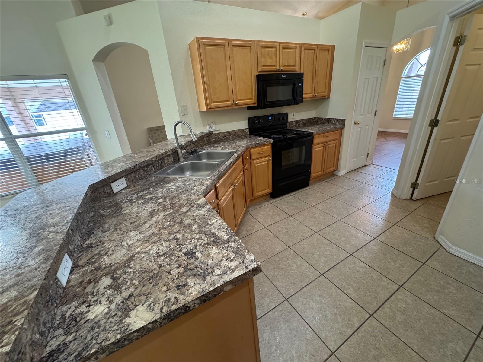 WESTRIDGE PH 04 - Residential Lease