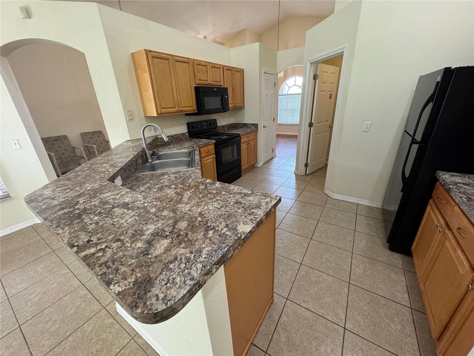 WESTRIDGE PH 04 - Residential Lease