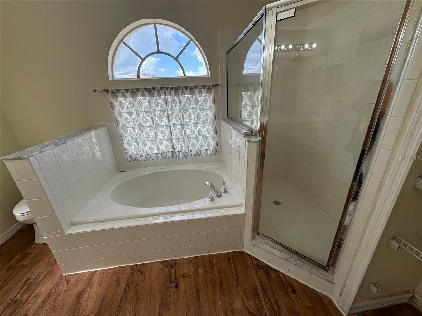 WESTRIDGE PH 04 - Residential Lease