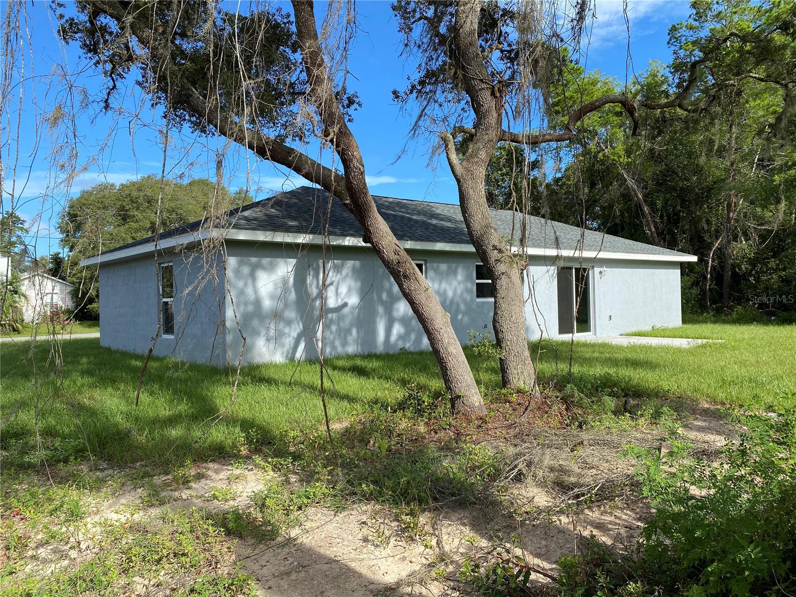 MARION OAKS UN 01 - Residential Lease