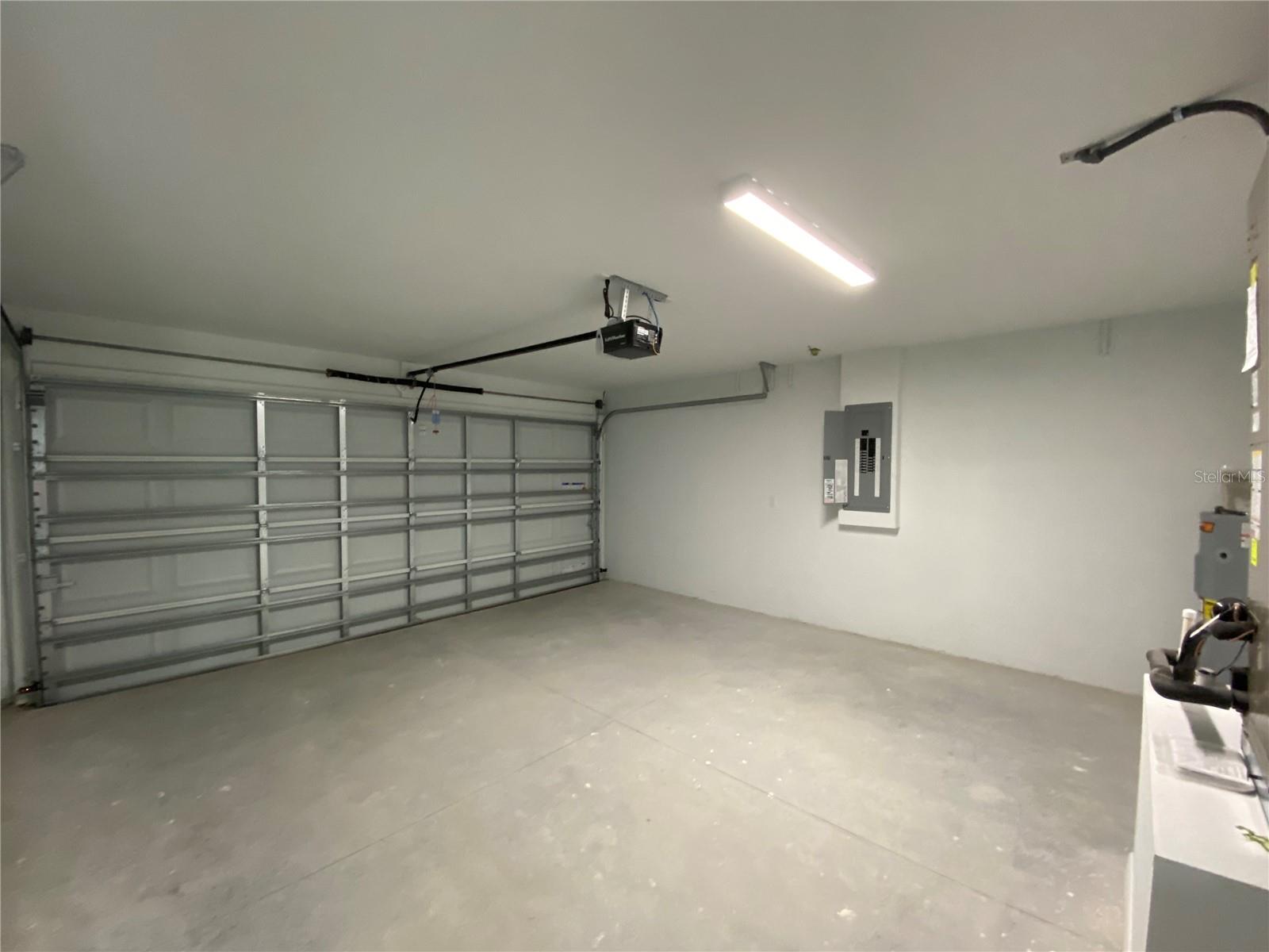 MARION OAKS UN 01 - Residential Lease