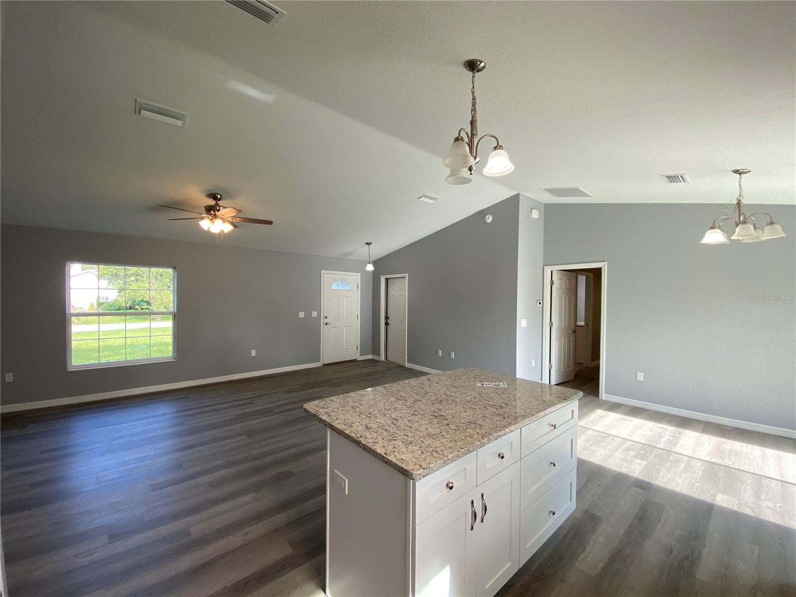 MARION OAKS UN 01 - Residential Lease