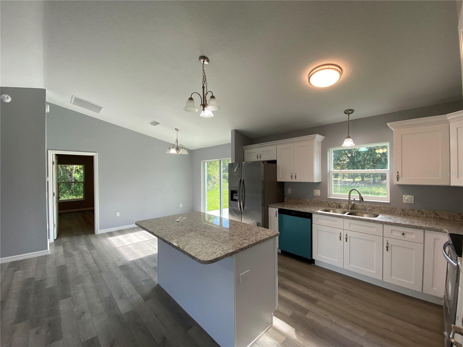 MARION OAKS UN 01 - Residential Lease