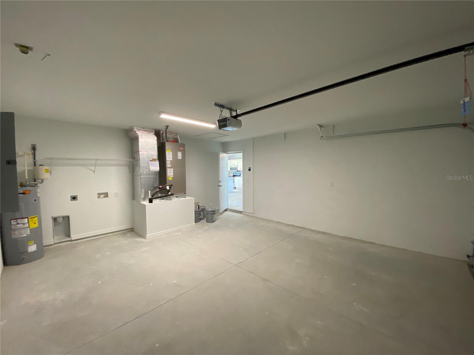 MARION OAKS UN 01 - Residential Lease