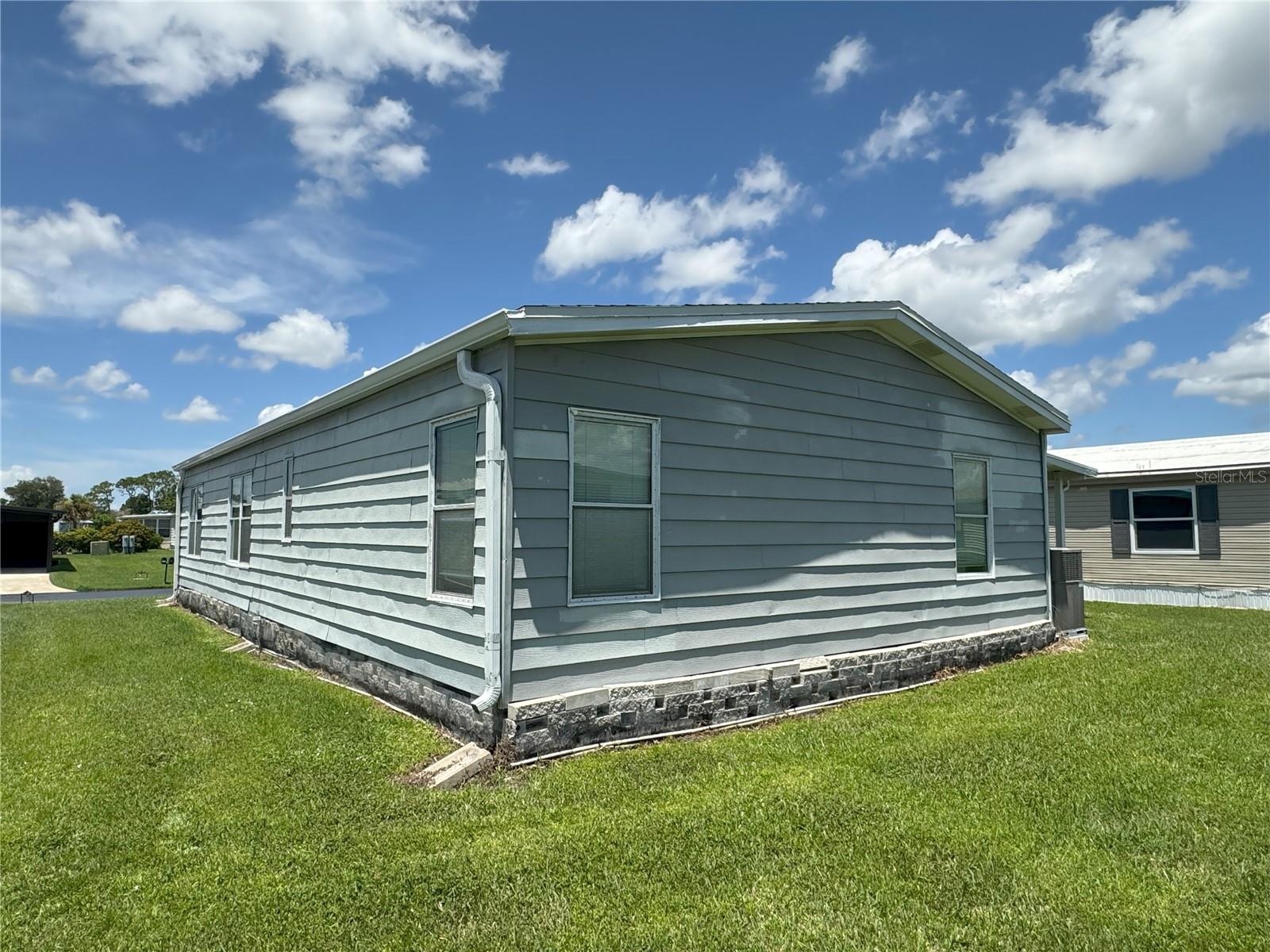 LA CASA MHP CO-OP - Residential