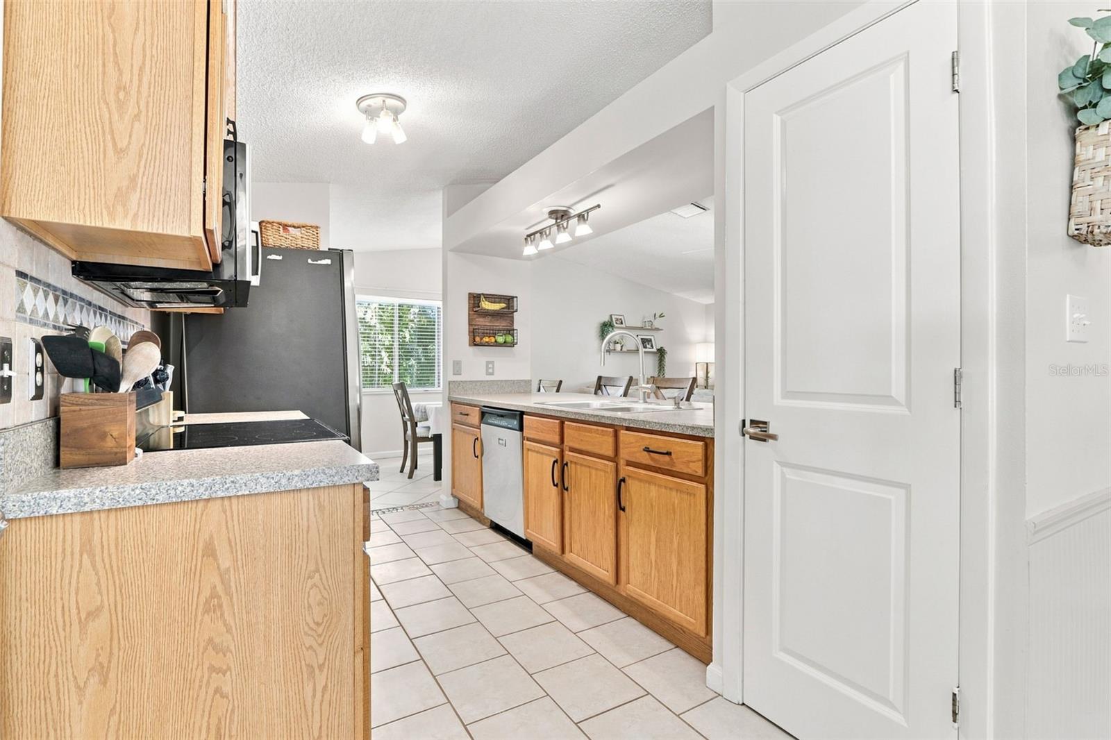 1149 AUTUMN BROOK CIRCLE