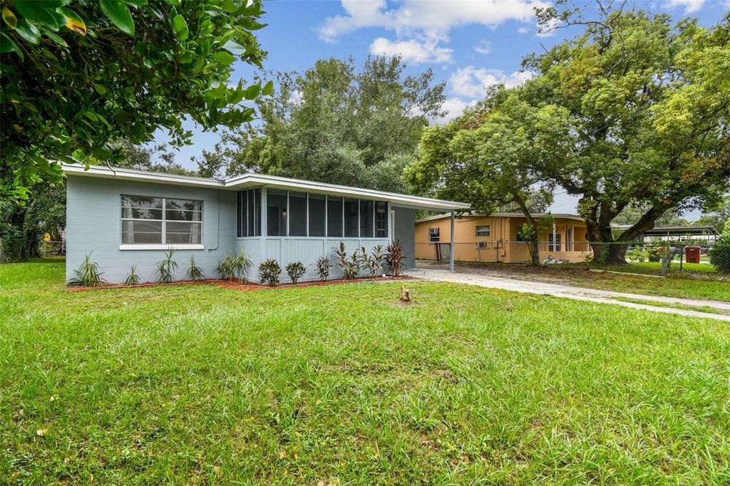 Photo of 1707 W Ball Street, Plant City, FL 33563 (MLS # TB8436581)