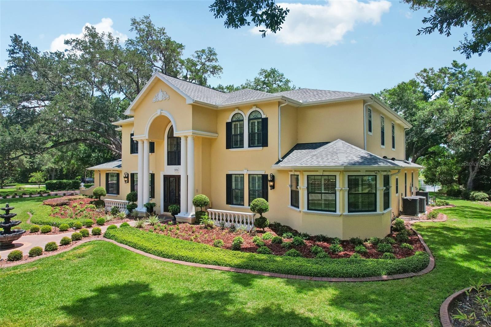 SANCTUARY ON LIVINGSTON PH - Residential