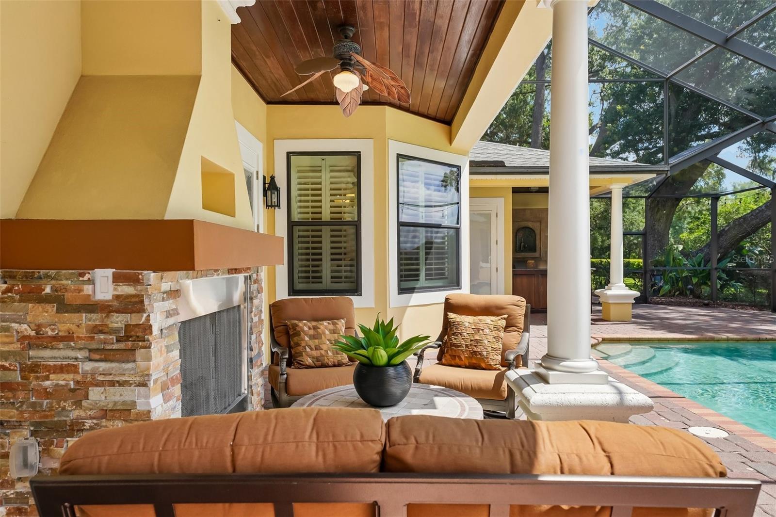 SANCTUARY ON LIVINGSTON PH - Residential