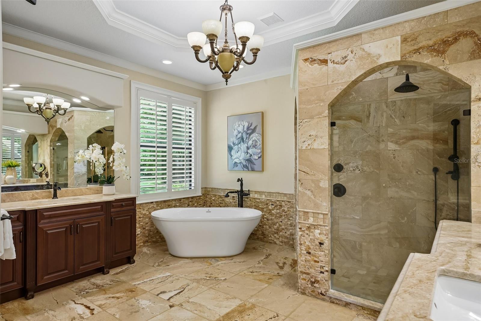 SANCTUARY ON LIVINGSTON PH - Residential