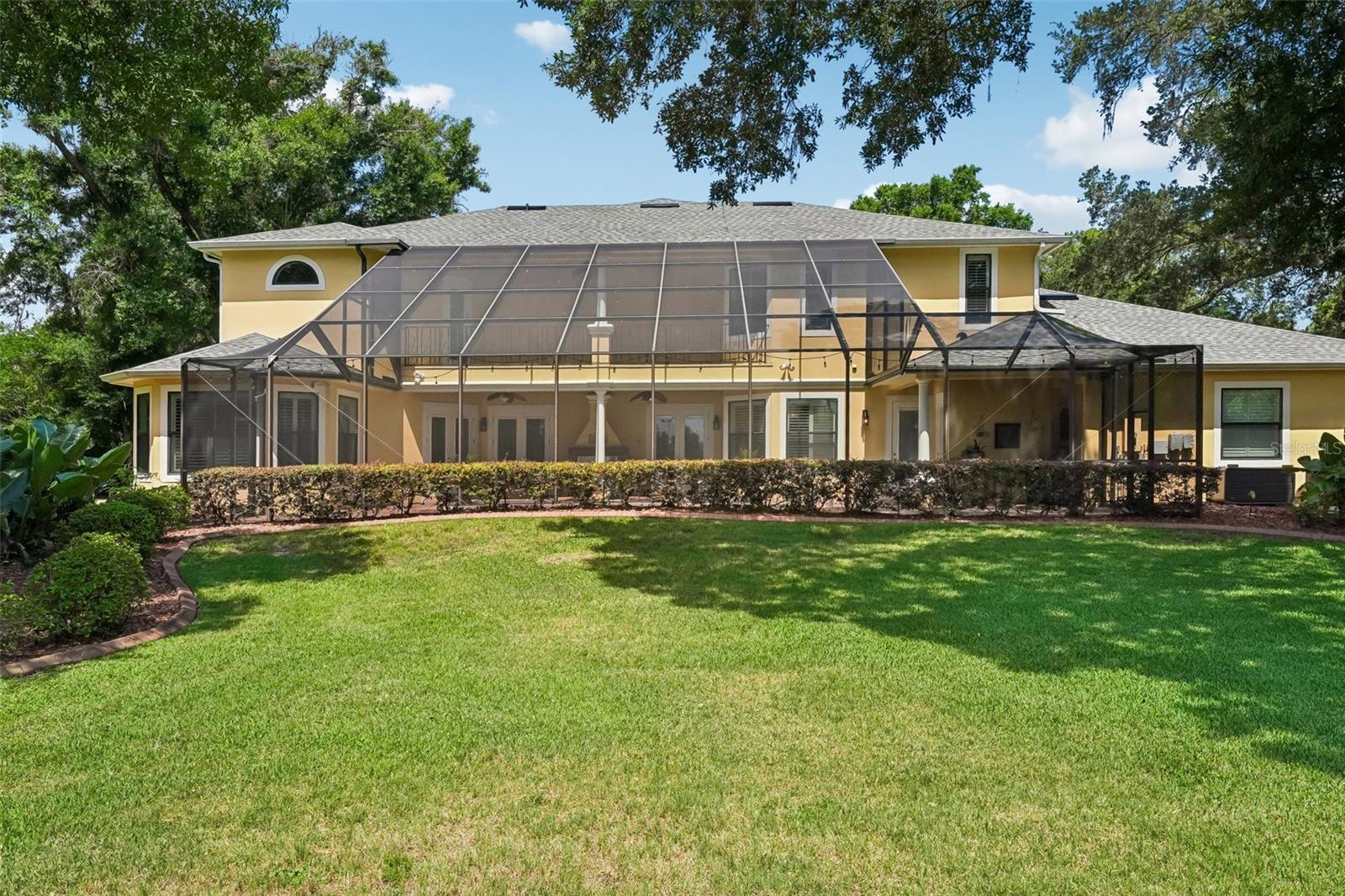SANCTUARY ON LIVINGSTON PH - Residential