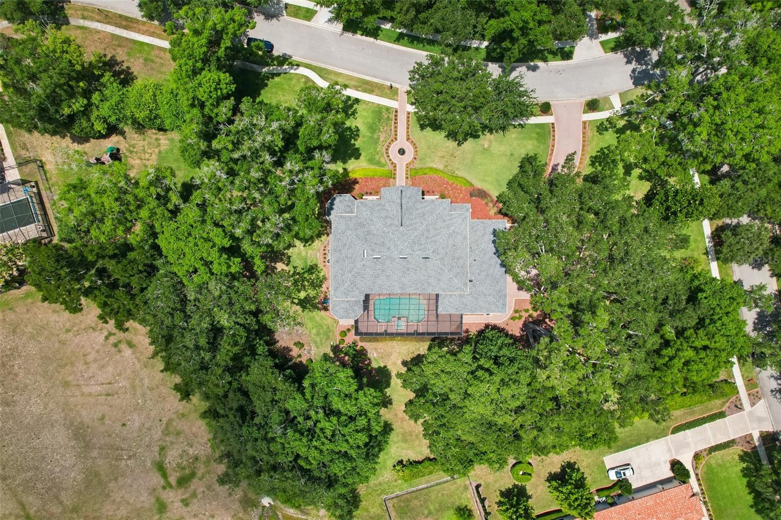SANCTUARY ON LIVINGSTON PH - Residential