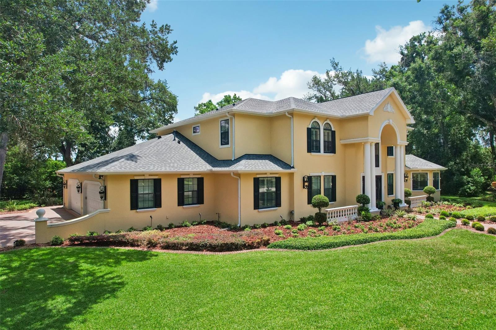 SANCTUARY ON LIVINGSTON PH - Residential