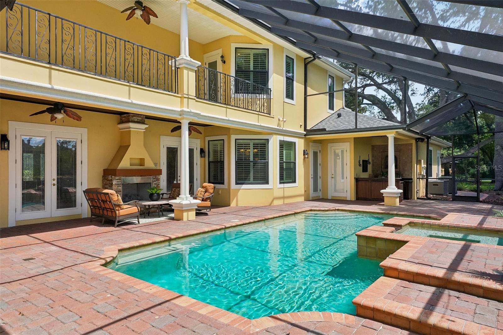 SANCTUARY ON LIVINGSTON PH - Residential