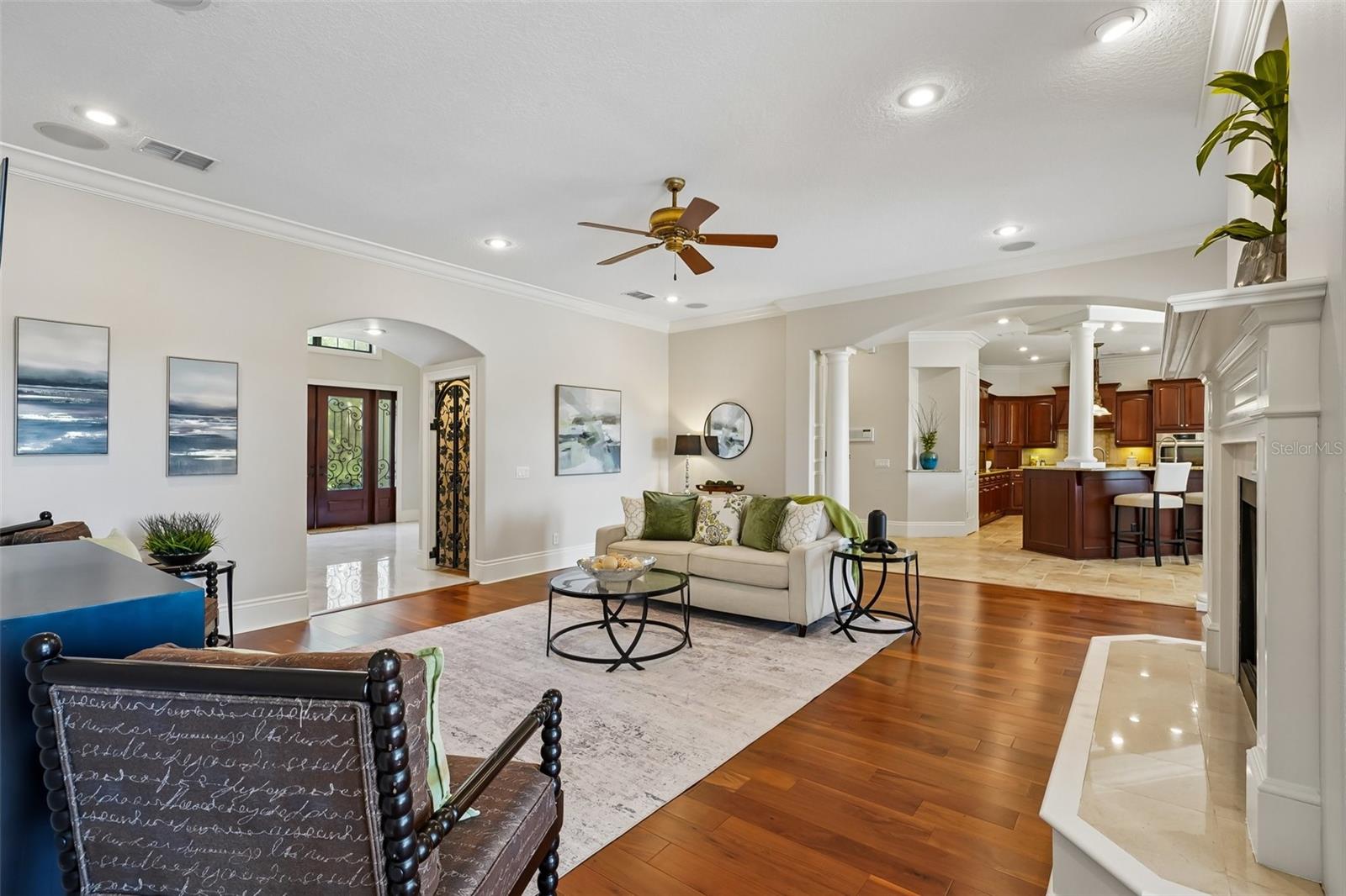 SANCTUARY ON LIVINGSTON PH - Residential