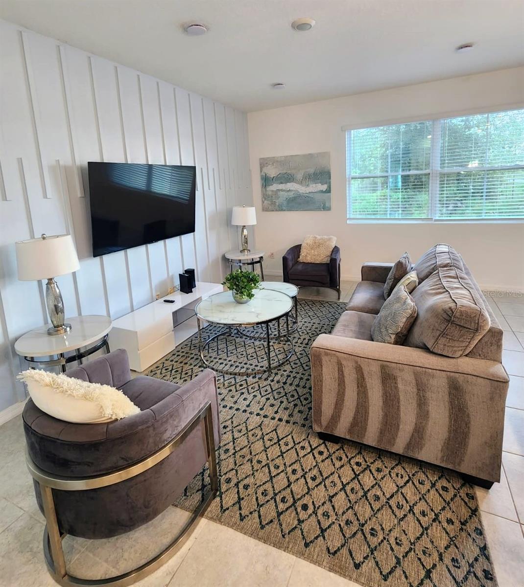 FESTIVAL PH 5 - Residential Lease