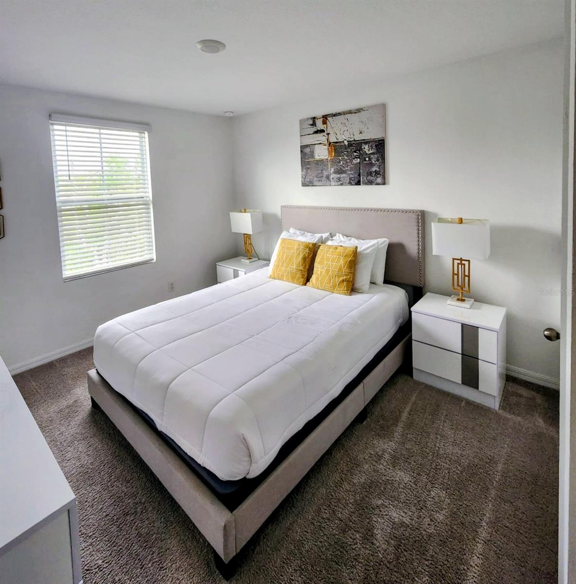 FESTIVAL PH 5 - Residential Lease