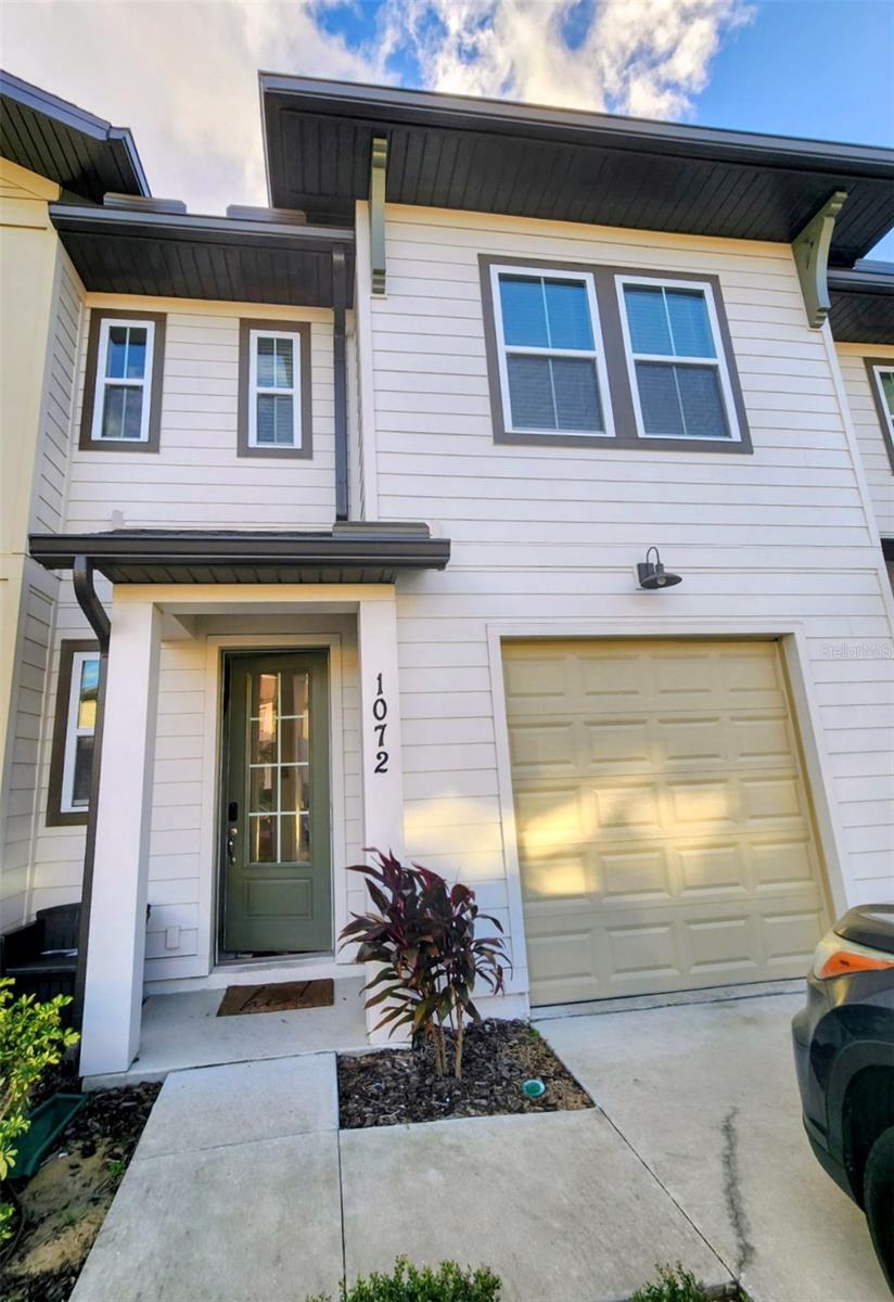 FESTIVAL PH 5 - Residential Lease