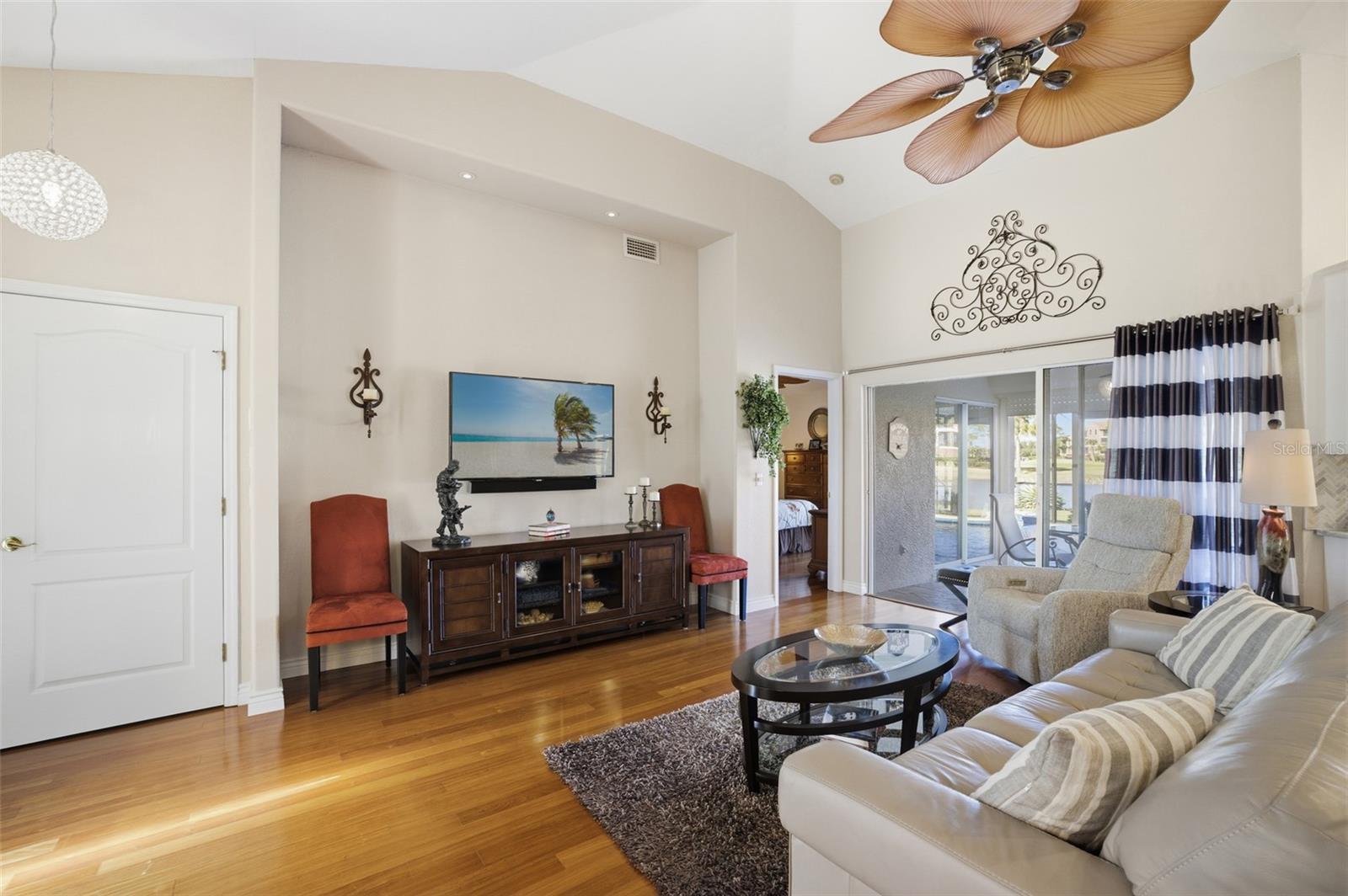 YELLOWFIN BAY LAND CONDO - Residential