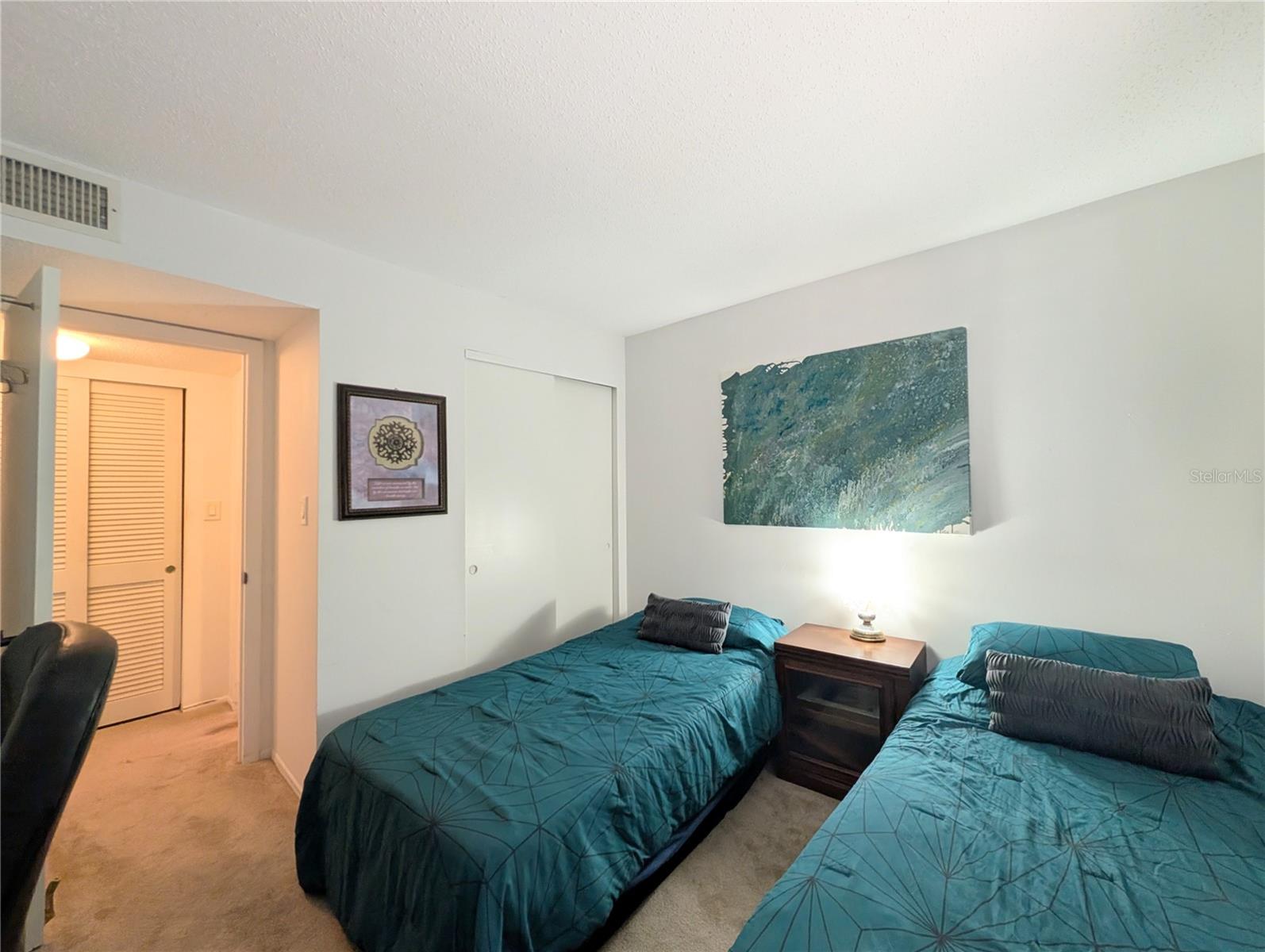 BAYSHORE ON THE LAKE APTS SEC 2 - Residential