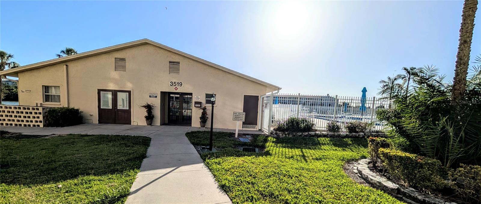 BAYSHORE ON THE LAKE APTS SEC 2 - Residential