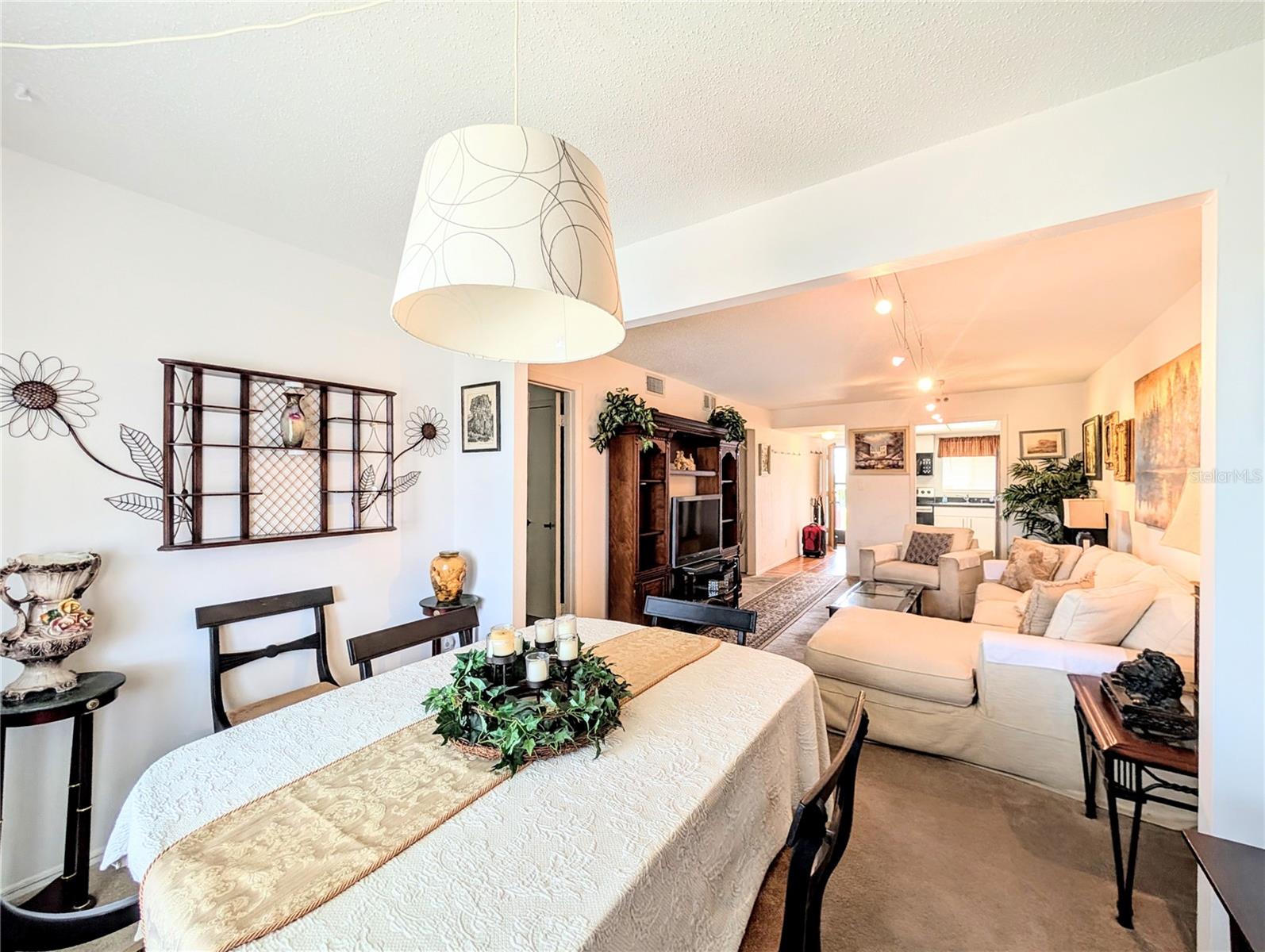 BAYSHORE ON THE LAKE APTS SEC 2 - Residential