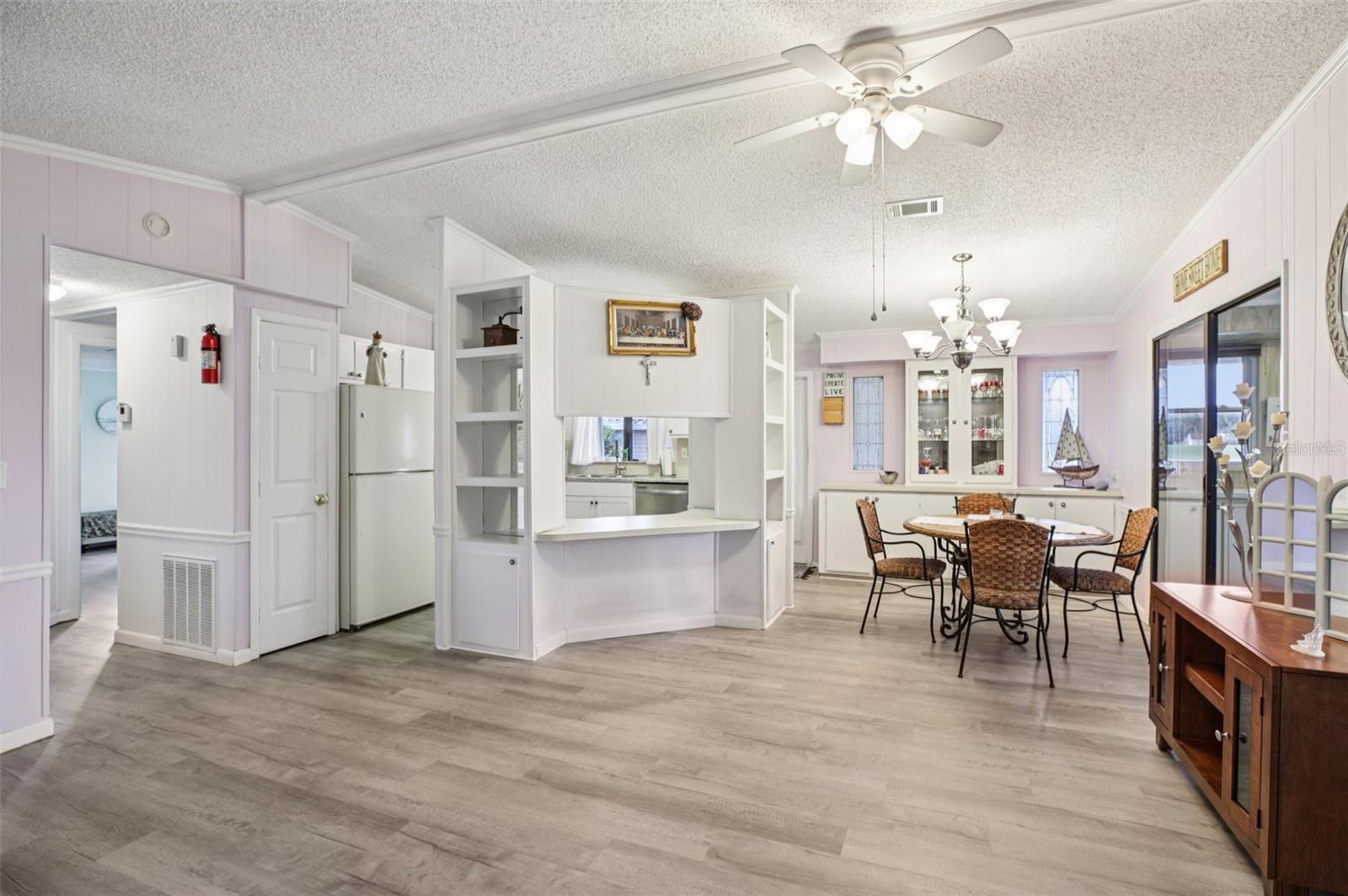 LADY LAKE ORANGE BLOSSOM GARDENS UNIT 08 - Residential