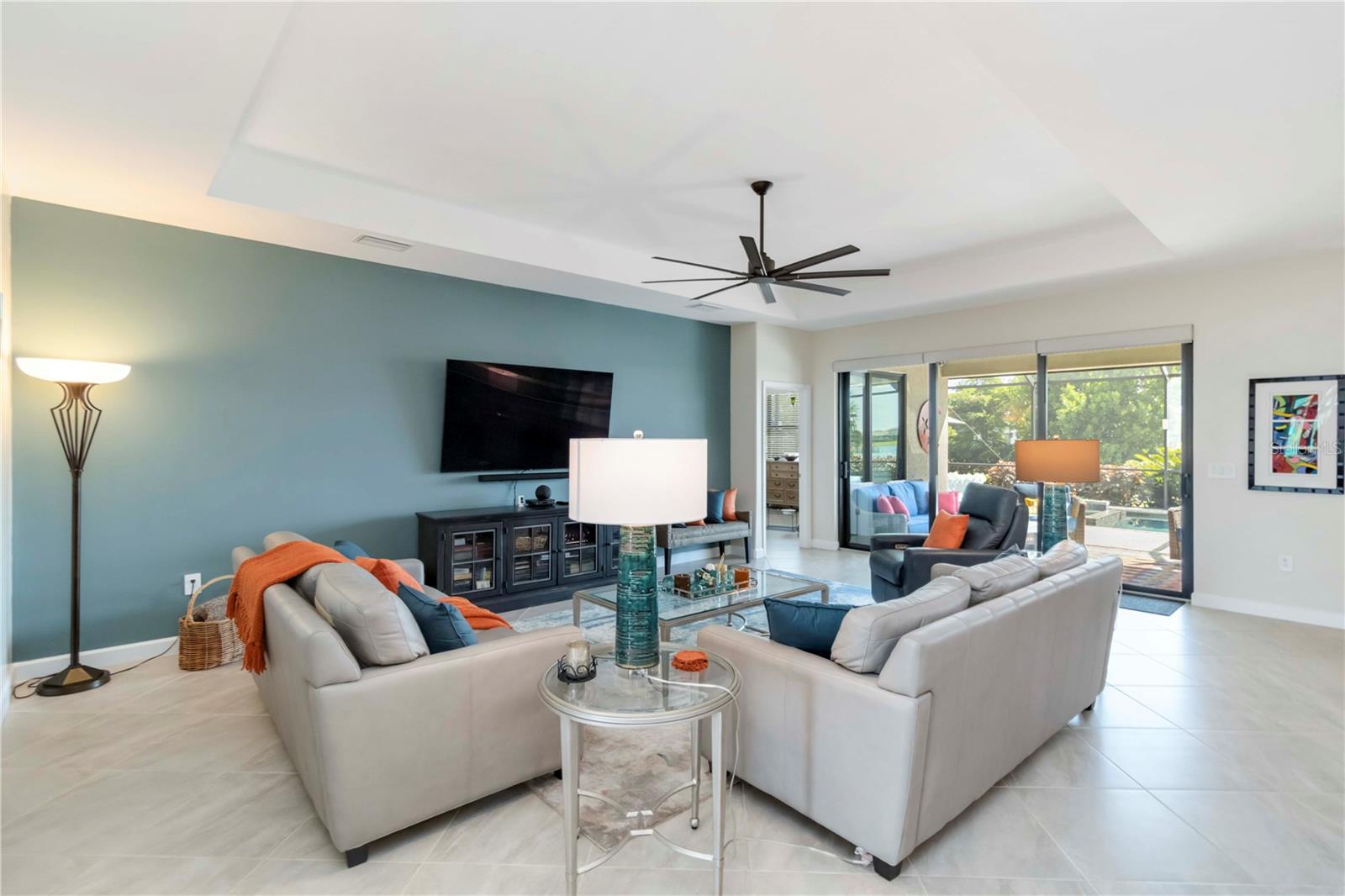 LORRAINE LAKES PH I - Residential