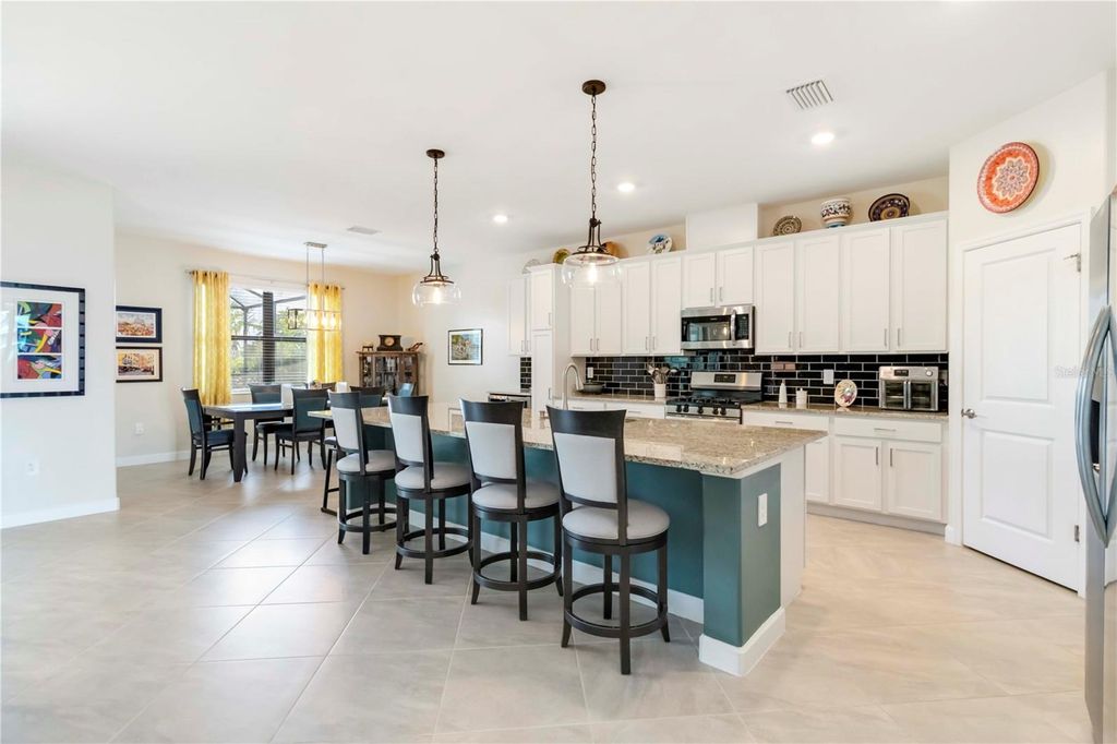 Photo of 15710 White Linen Drive, Bradenton, FL 34211 (MLS # A4659719)