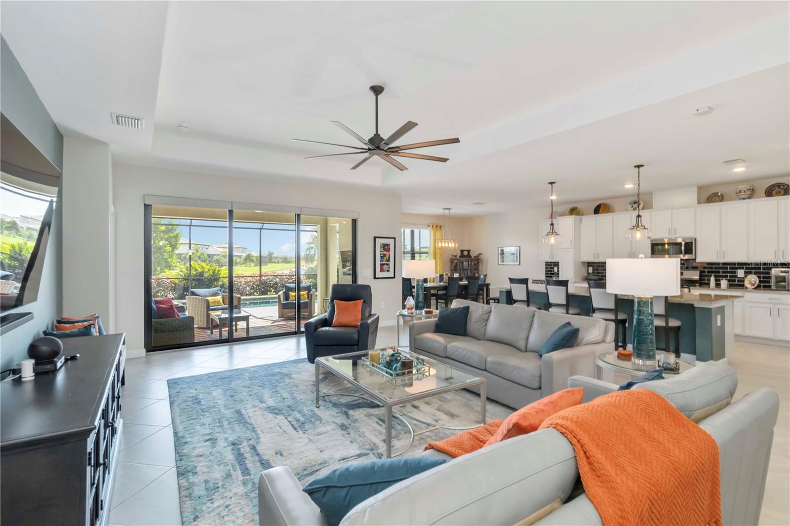 LORRAINE LAKES PH I - Residential