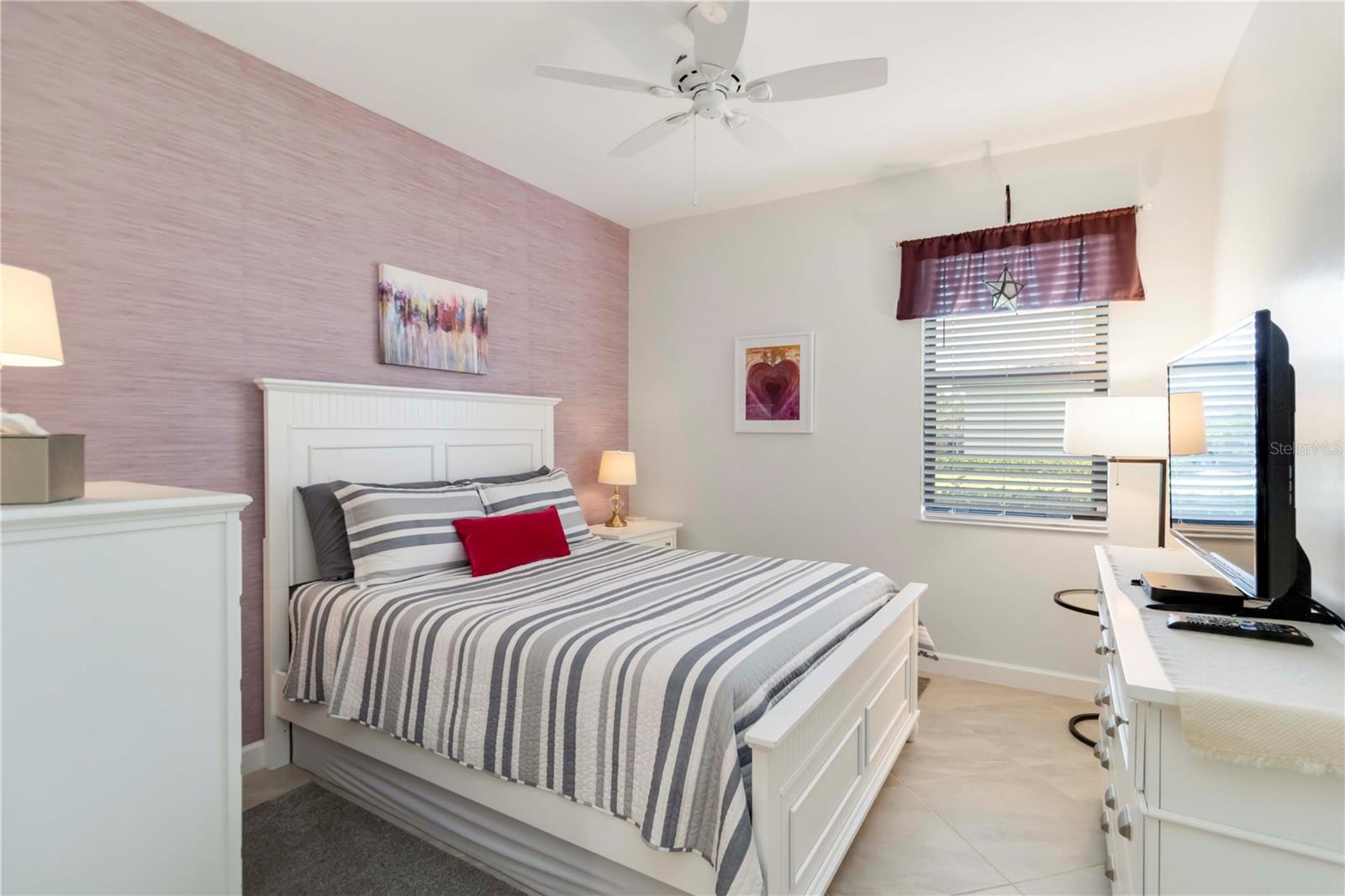 LORRAINE LAKES PH I - Residential