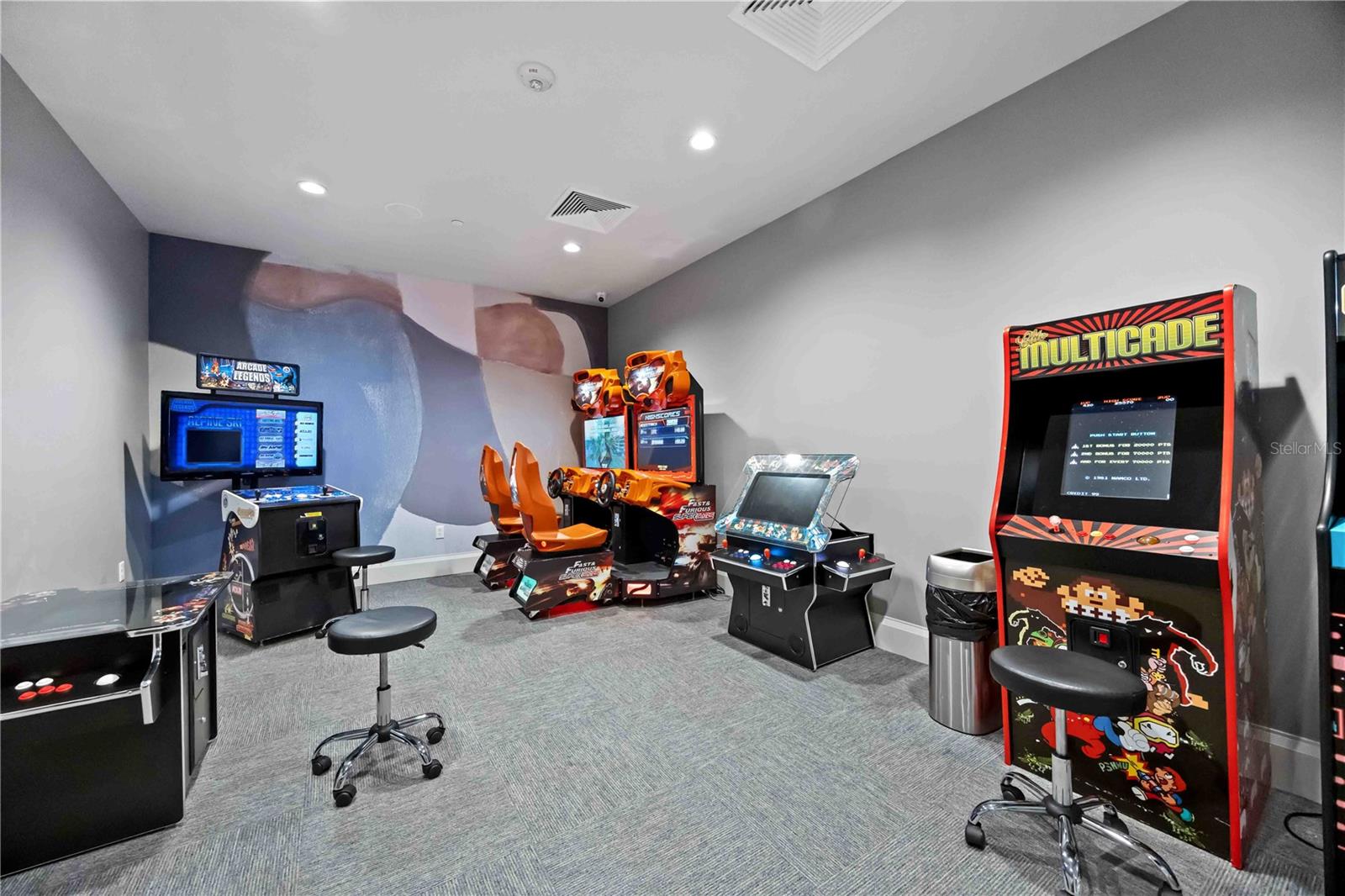 LORRAINE LAKES PH I - Residential