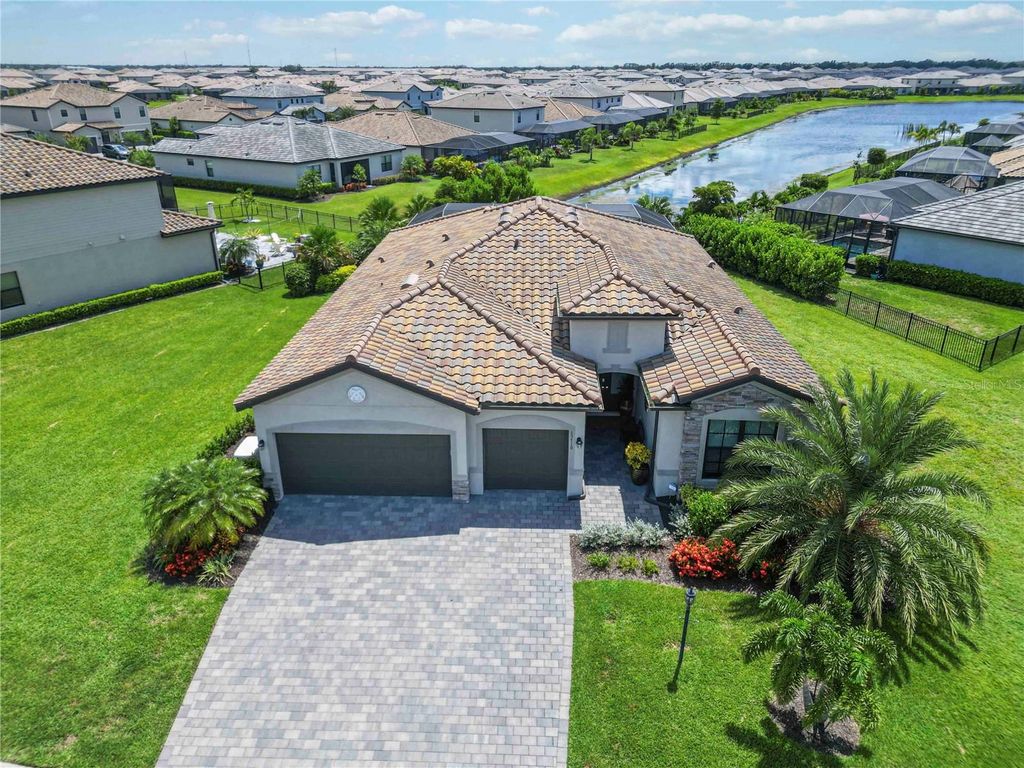 Photo of 15710 White Linen Drive, Bradenton, FL 34211 (MLS # A4659719)