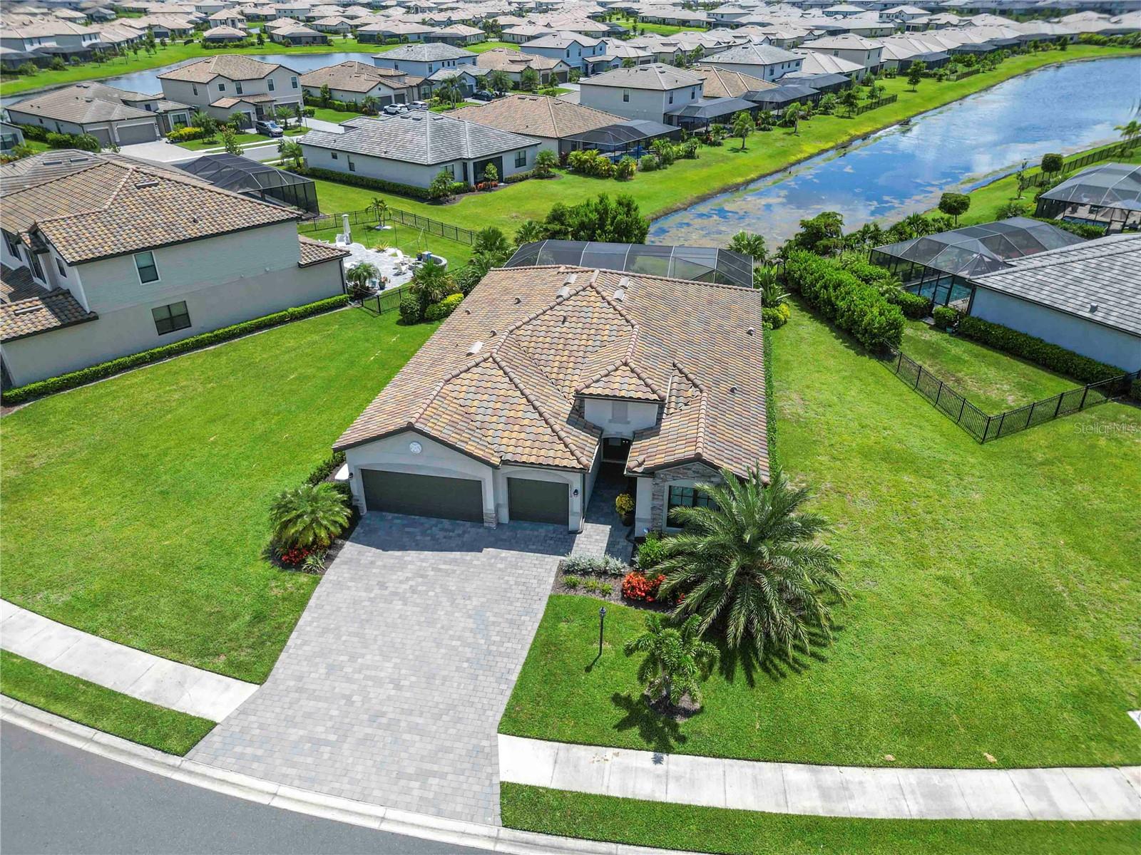 LORRAINE LAKES PH I - Residential